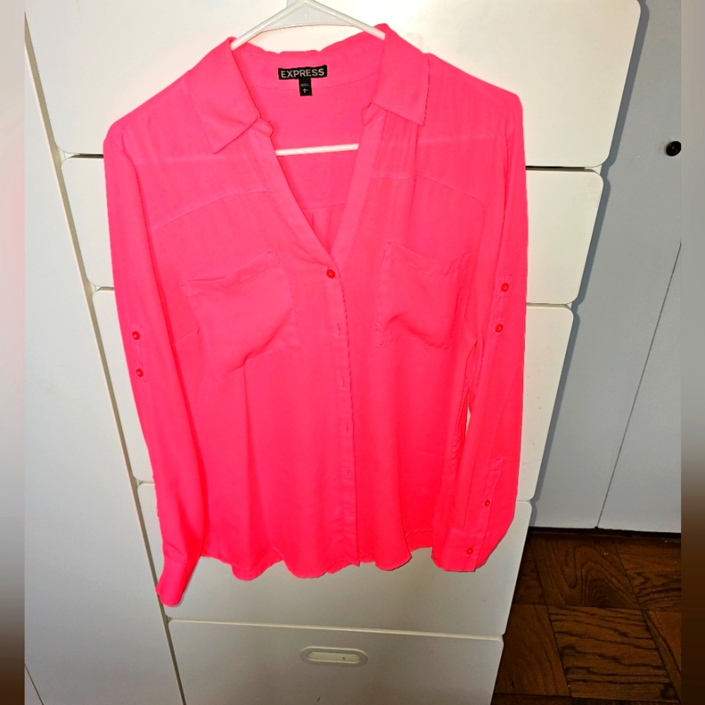 Beautiful pink express portfolio shirt